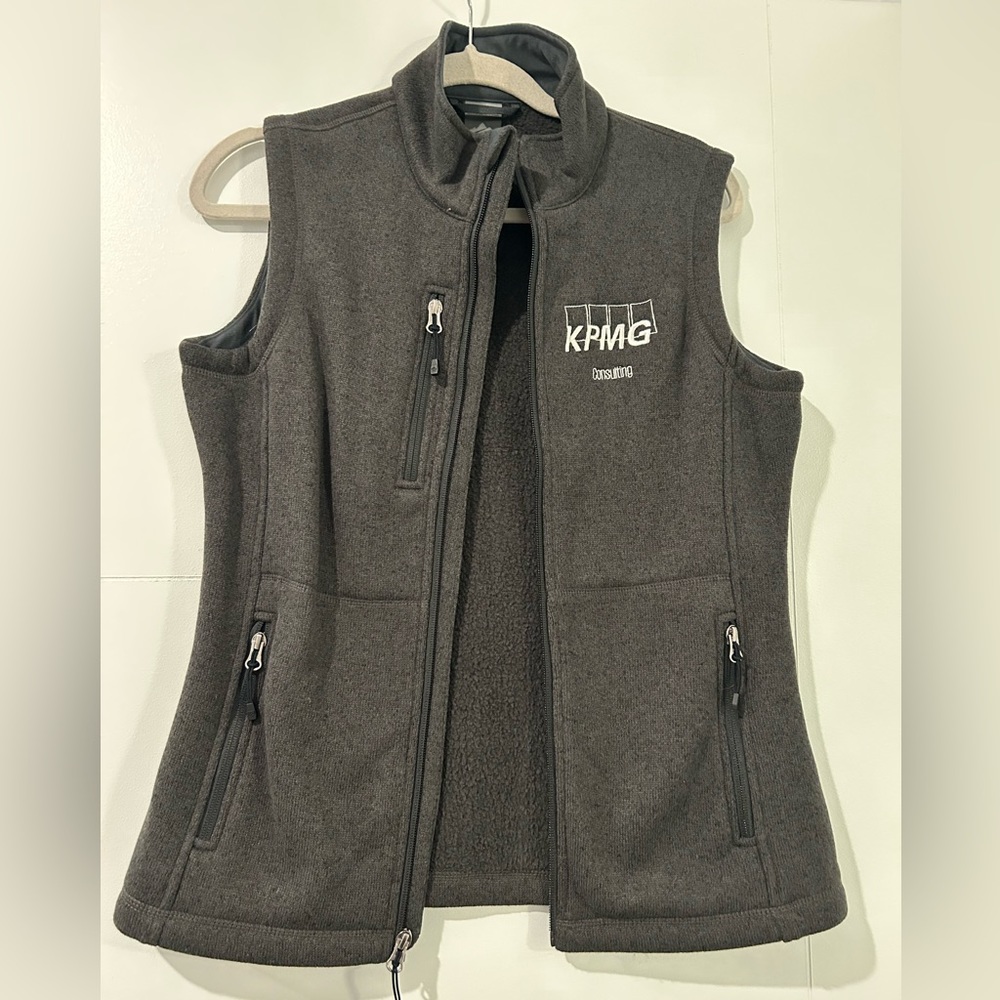 KPMG Consulting Embroidered Women’s Softshell Vest